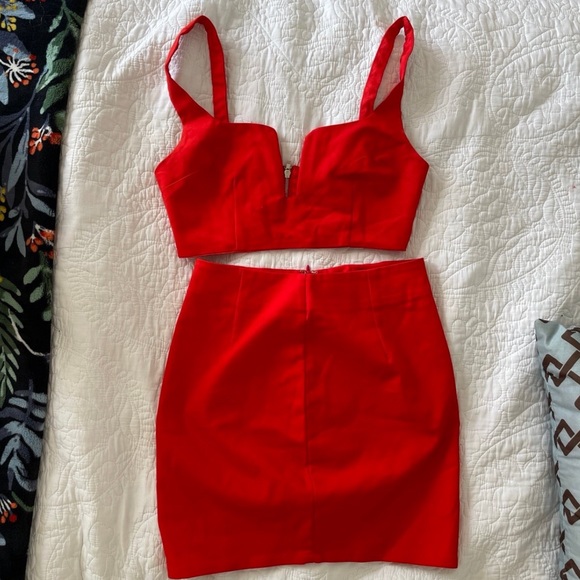 Going Out Set - Picture 2 of 3